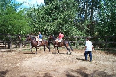 Montando a caballo en la Sierra Norte